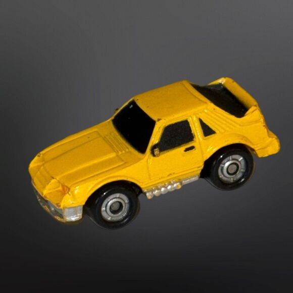 Funrise Micro Machines Action Magnifiers Ford Mustang Yellow Muscle Car A3 - Picture 6 of 9